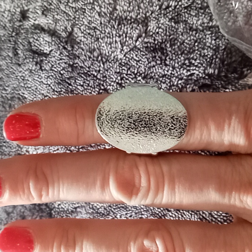 new silvertone stretch ring
